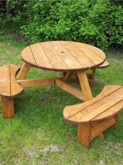 6 Seat Pendragon Treated Round Picnic Table