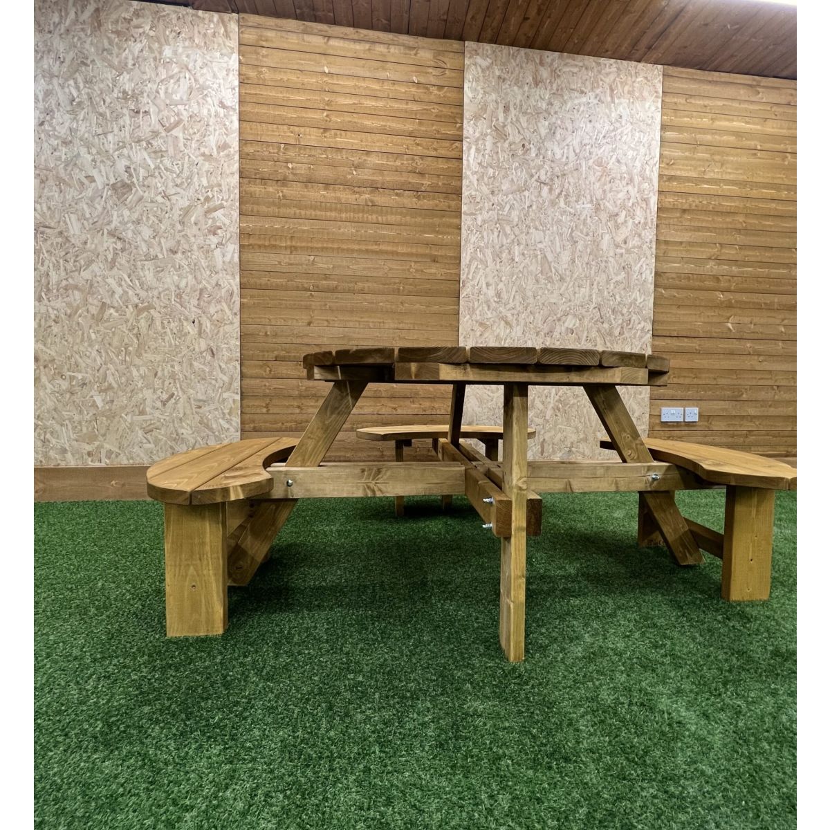 Excalibur Wheelchair Access Round Picnic Bench