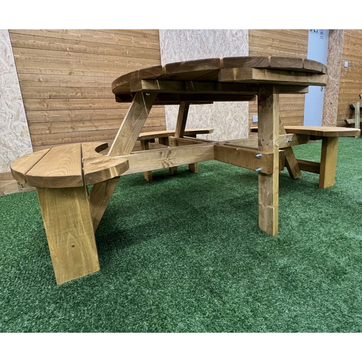 Excalibur Wheelchair Access Round Picnic Bench