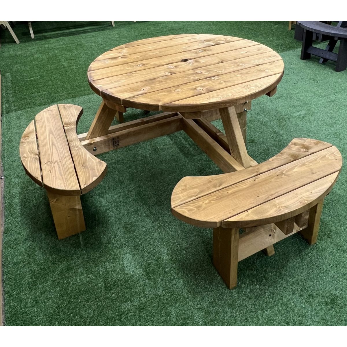 Excalibur Wheelchair Access Round Picnic Bench